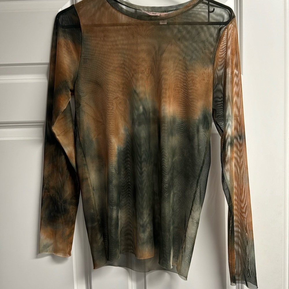 Willow & Root top